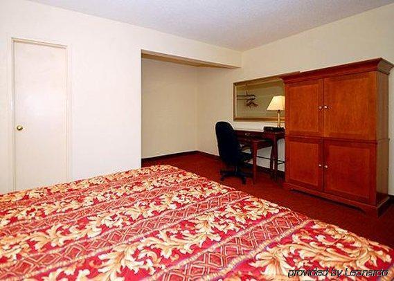 Inn At Монтиселло Экстерьер фото